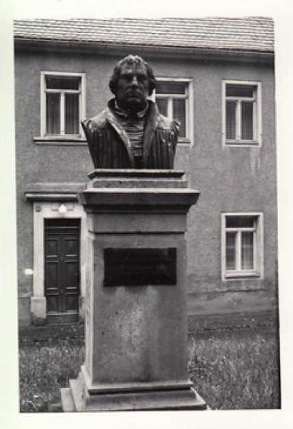 1494164970_1974 Luther-Denkmal-klein.jpg